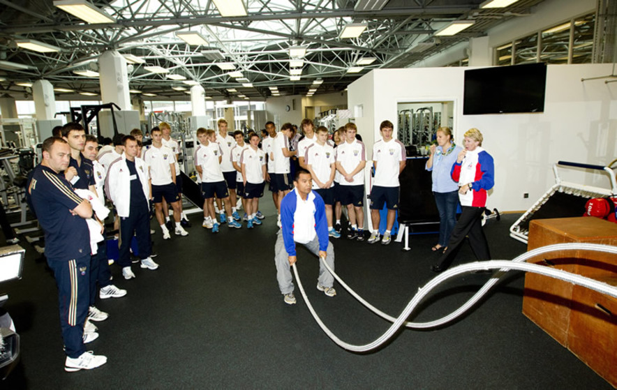 <p>The Russian National Youth Football Team appreciates the elite training facilities at the Fitness Training Centre during a visit at the Hong Kong Sports Institute.</p>
