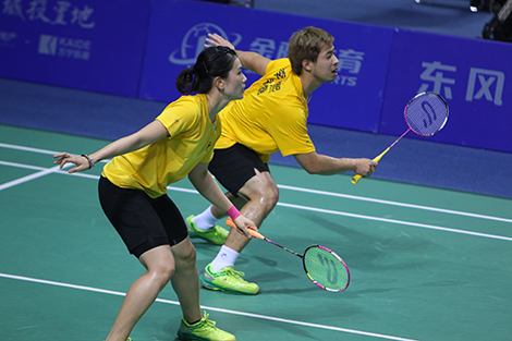 李晉熙 (左) 和周凱華 (羽毛球)