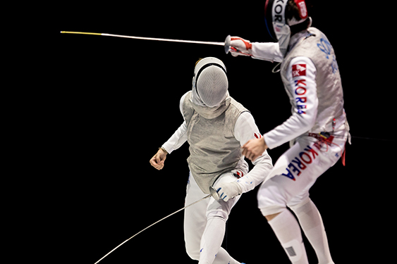 Cheung Ka-long (back, fencing)