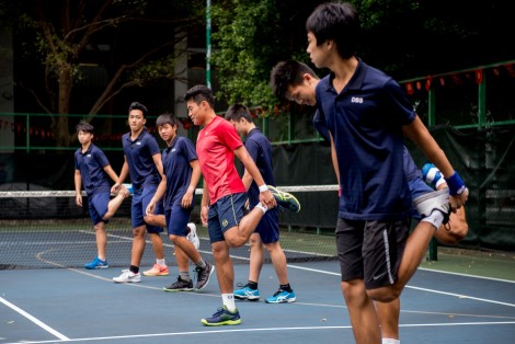 Hong Kong athletes visit various schools