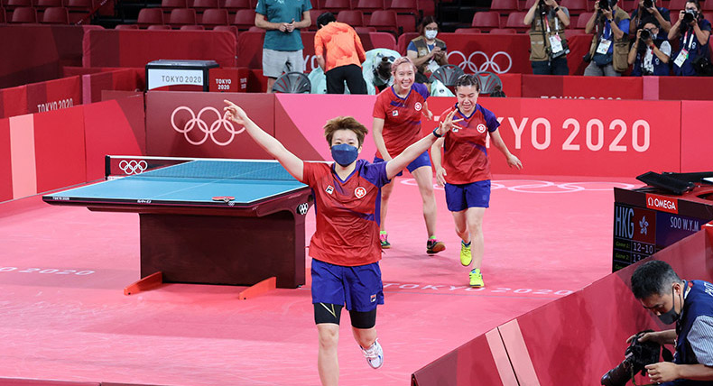 Doo Hoi-kem (front), Lee Ho-ching (middle) and Soo Wai-yam (back) (table tennis)