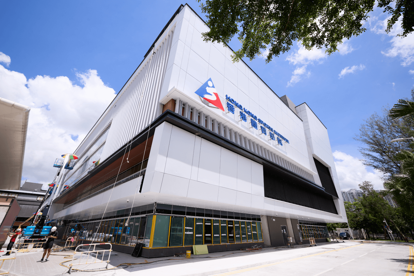 The new facilities building, targeted to complete in mid-2024, includes two multi-purpose training venues and a number of facilities related to sports science and sports medicine.