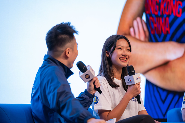 Students explore dual career paths and opportunities in the sports industry.