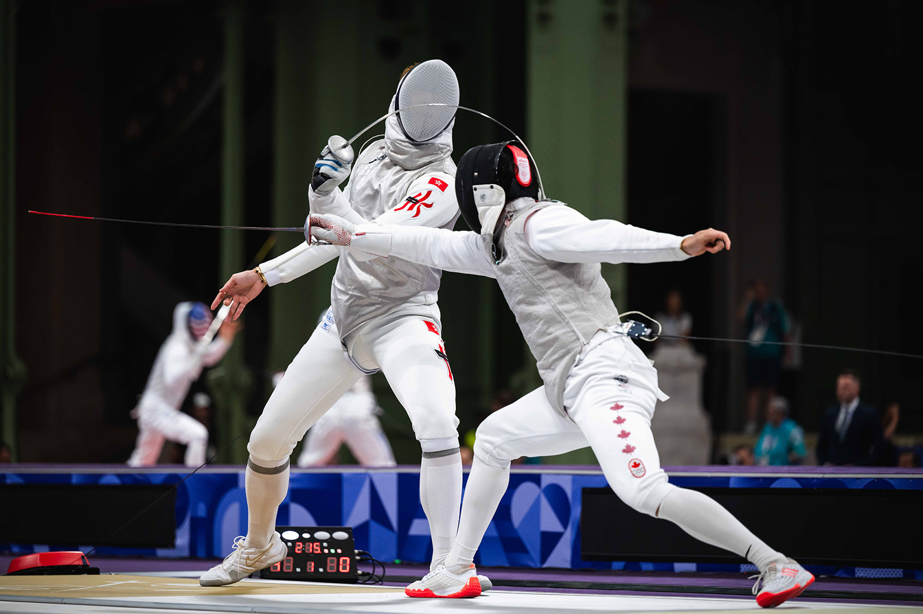 Cheung Ka-long (left, fencing)