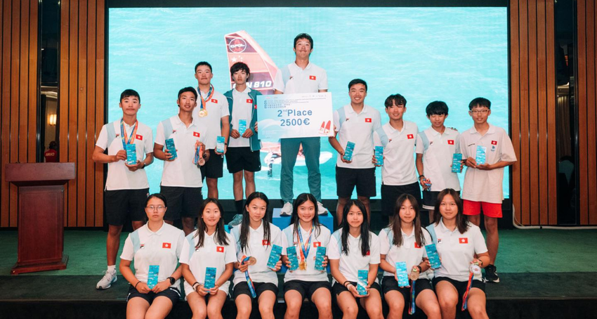 Hong Kong windsurfing team won 1 gold 2 silver and 1 bronze medals at the 2025 iQFOiL and iQFOiL Youth & Junior Asian Championships and iQFOiL international Games held in Shenzhen, China… 