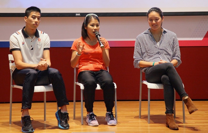 <p>(From left) Three Olympians <strong>Chan Ming-tai</strong>, <strong>Yiu Kit-ching </strong>(athletics) and <strong>Kong Man-yi </strong>(swimming) attended the sharing session on the second day of the Symposium, where they told their experience on how sport nutrition benefited their overall sporting performance.</p>
