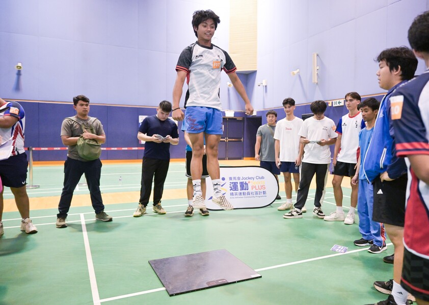 <p>The HKSI&rsquo;s talent identification team guides students through a series of challenges to test their fitness levels.</p>
