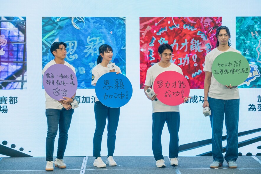 <p>(From left) Lee Ka-to, Lee Sze-wing, Lau Chi-lung, and Ho Wai-hang shared messages of support from the public, explaining how these are a source of motivation that keeps pushing them forward to their goals.</p>
