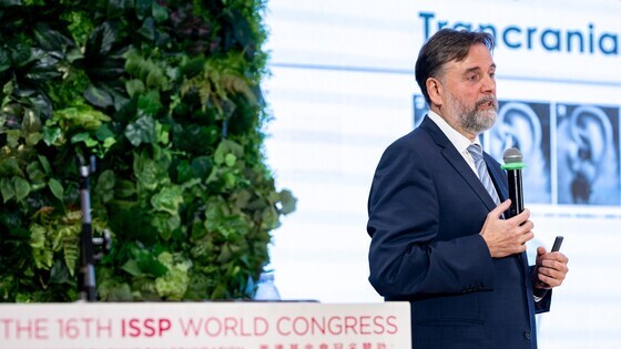 來自German Sport University Cologne的<strong>Markus