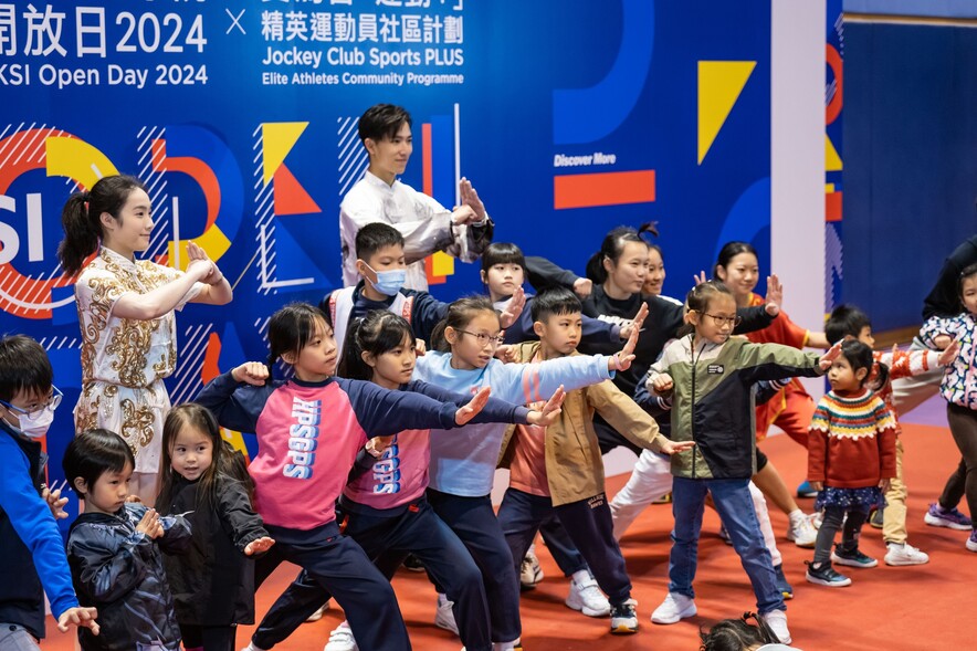 <p>Sports Demonstrations &amp; Meet with Athletes</p>
