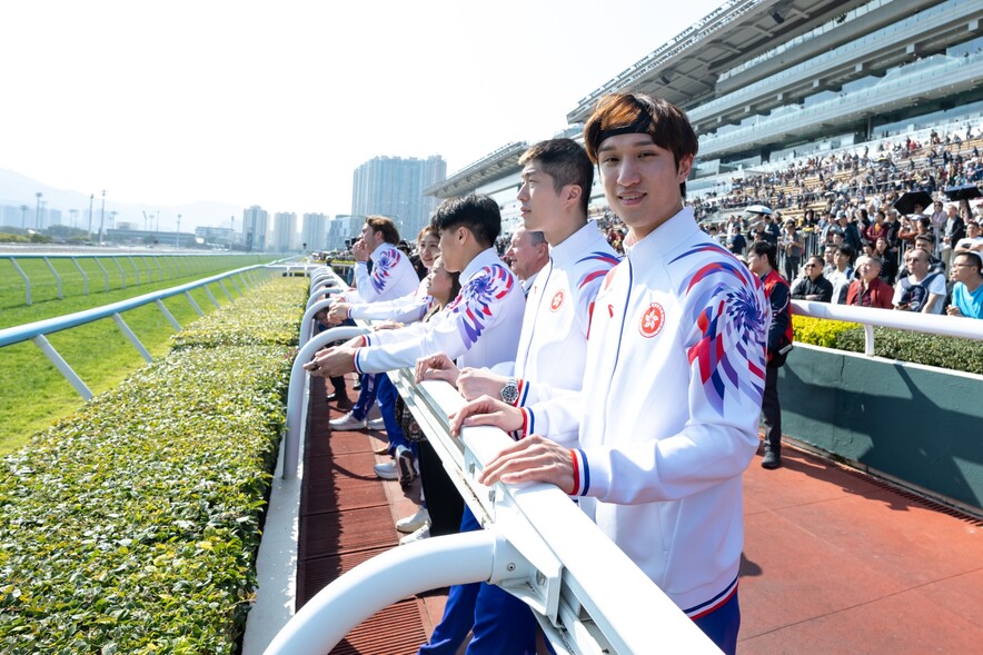 <p>Medallists attended the 15<sup>th</sup> National Games Hong Kong Medallists Raceday to celebrate their best-ever achievements.</p>
