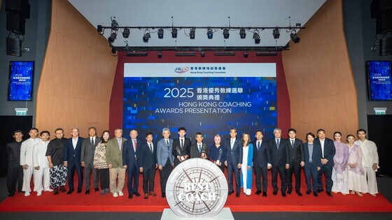 文化體育及旅遊局副局長<strong>劉震先生</strong><span