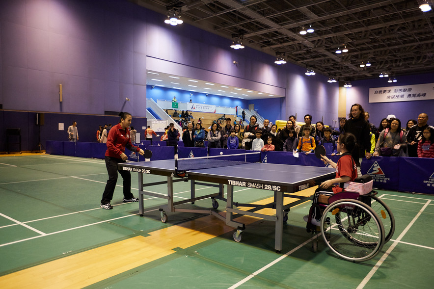 <p>Demonstration and challenge zones, featuring badminton, table-tennis, rugby, wushu and sports for athletes with disabilities, were staged for the public to get up close and personal with elite athletes.</p>
