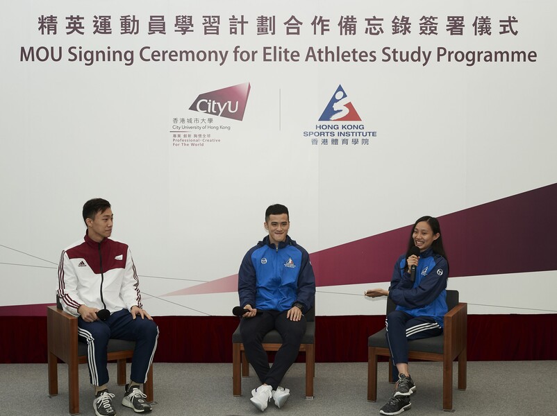 <p>Ho Tze-lok (right), elite squash athlete studying at CityU, led the sharing session at the ceremony.  She took the opportunity to thank her teachers and classmates for their understanding which enabled her to focus on competitions and training.  Elite badminton athlete Yeung Ming-nok (left) and elite squash athlete Yip Tsz-fung (centre) both agreed that the MOU would encourage young athletes to pursue dual-career development.  They also shared how to balance sports training and academic study at CityU.</p>
