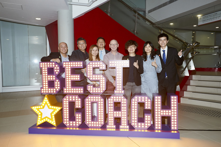<p>The officiating guests and coaches captured memorable moments of the event by taking photos at the giant standee of &ldquo;Best Coach&rdquo;.</p>
