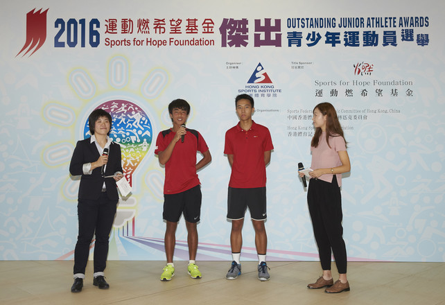 Two Outstanding Junior Athletes, Anthony Jackie Tang (2nd right) and Wong Hong-kit (2nd left) share with audience their memorable moments with each other and future goals.