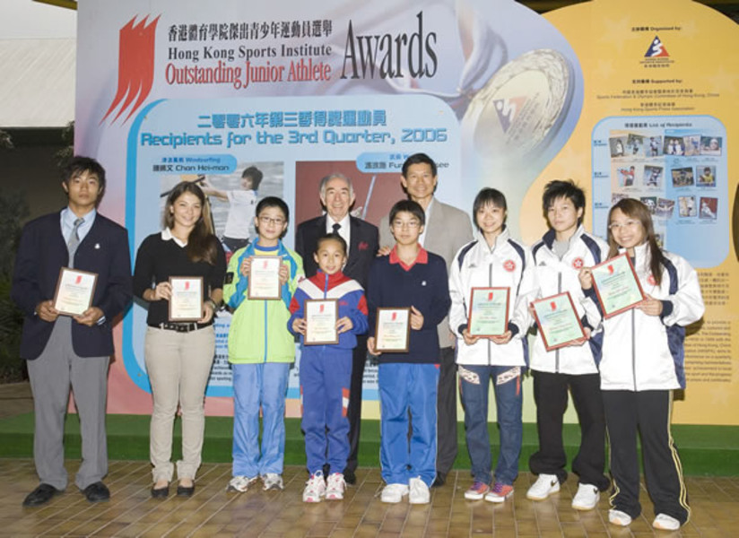 (From left, back row) Presenters include Mr A F M Conway, Vice President of the Sports Federation & Olympic Committee of Hong Kong, China and Dr Chung Pak-kwong, Chief Executive of the HKSI. (From left, front row) Heung Pak-san (windsurfing), Magali Tong (equestrian), Chiu Chung-hei (table tennis), Ng Chi-ching and Poon Chun-kit (gymnastics) were presented certificate of appreciation while wushu performers Liu Yee-shan, Kwan Ning-wai and Yuen Ka-ying were presented certificates of merit at the Ceremony.