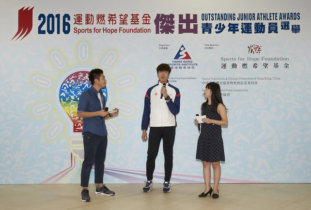 Fencer Cheung Ka-long (centre) shares with audience the experience of his debut at the Olympic Games.