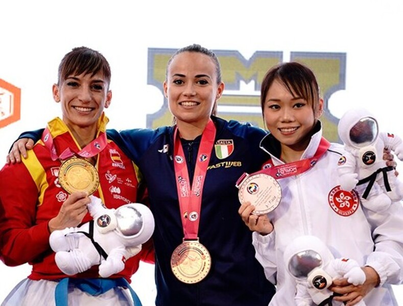 Right: Lau Mo-sheung (photo: World Karate Federation)