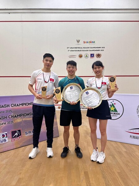 (From left) Leung Chi-hin, Lau Tsz-kwan and Ho Tze-lok (Photo: Squash