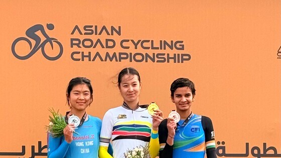 羅靖喬（左一）&nbsp;
&nbsp;