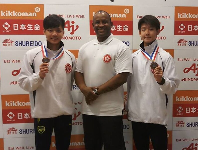 From left: Li Chi-kong, William Thomas (HKSI Head Karatedo Coach) and
