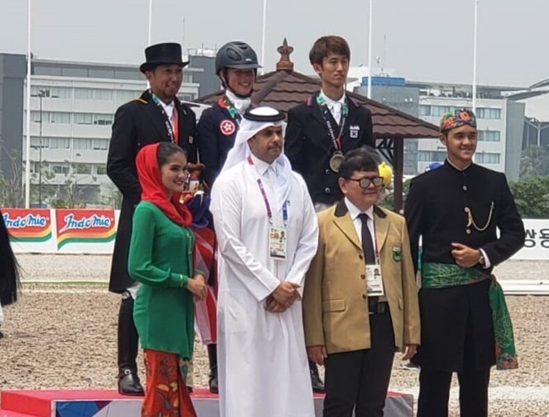 Back row, middle: Siu Wing-ying Jacqueline (Photo: Sports Federation