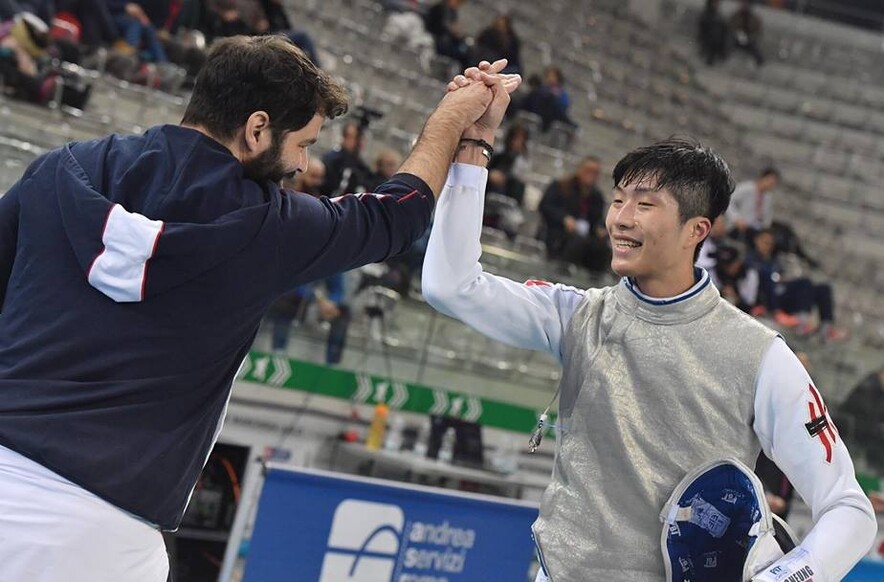 Right: Cheung Ka-long (Photo: International Fencing Federation)